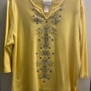 Alfred Dunner Yellow Embroidered Women's Top